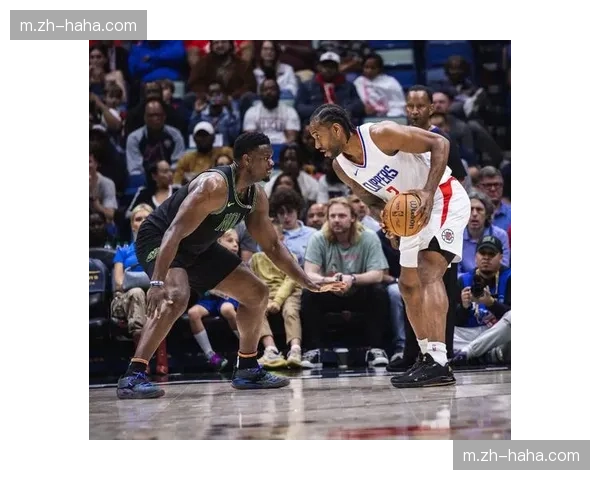 快船琼斯17分攻守平衡 侧翼防守限制鹈鹕外线核心